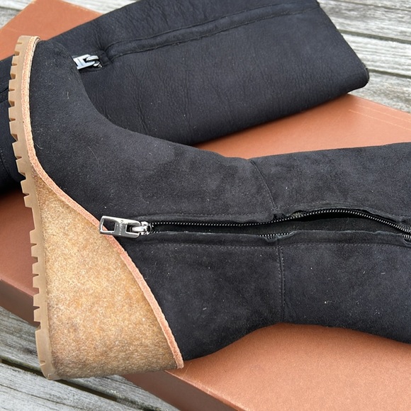 Boots on wedge platform - Picture 8 of 12